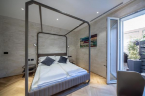 Sea Garden Apartments & Rooms